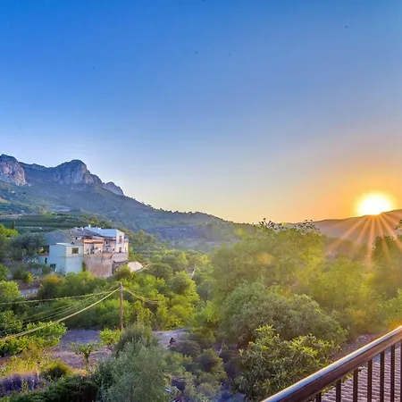 Hétvégi ház El Secret De La Forada Adult Only